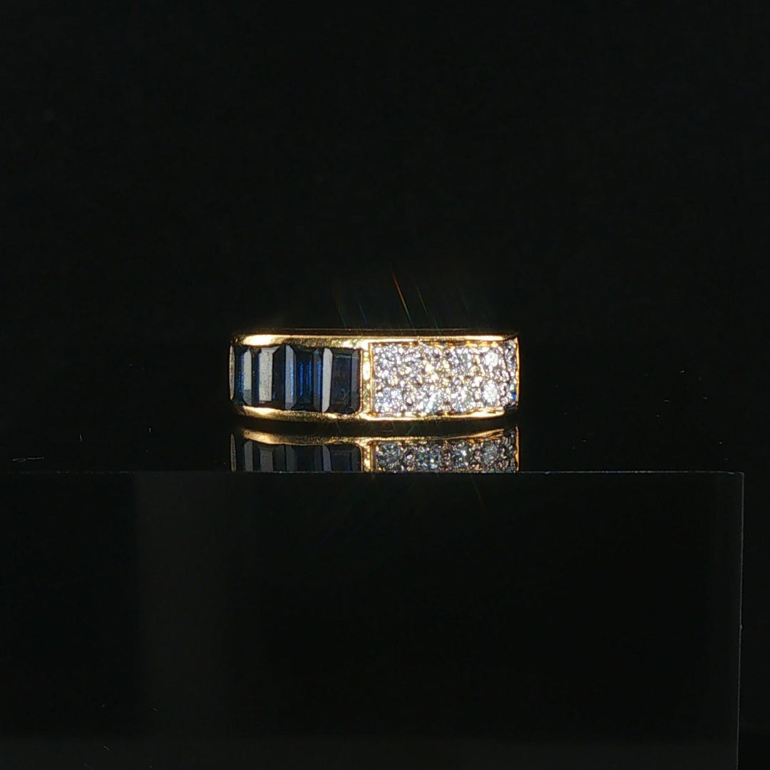 18k Yellow Gold Sapphire and 0.30cttw Diamond Vintage Squared Band Ring Size 3
