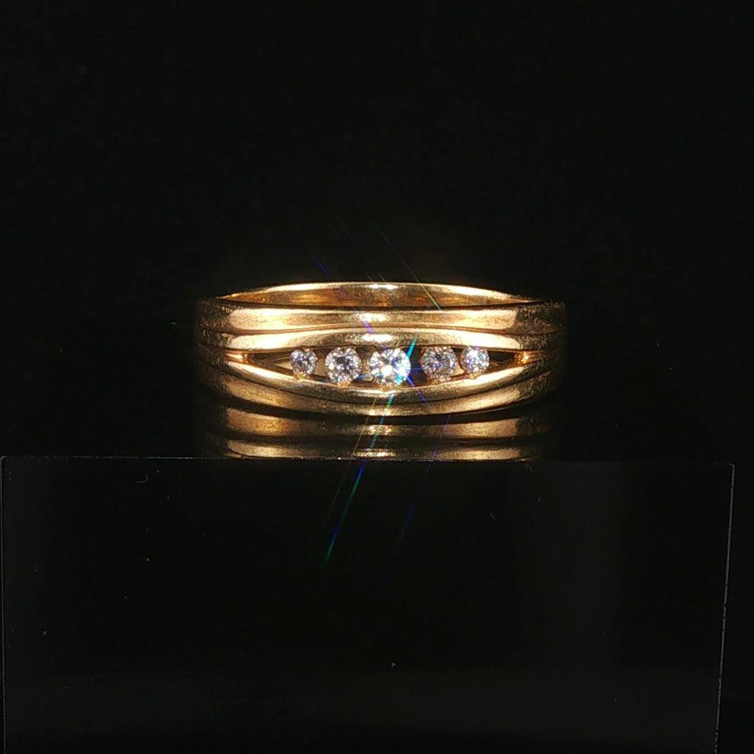 14k Yellow Gold and 0.20cttw Diamond Men's Band Ring Size 11.25