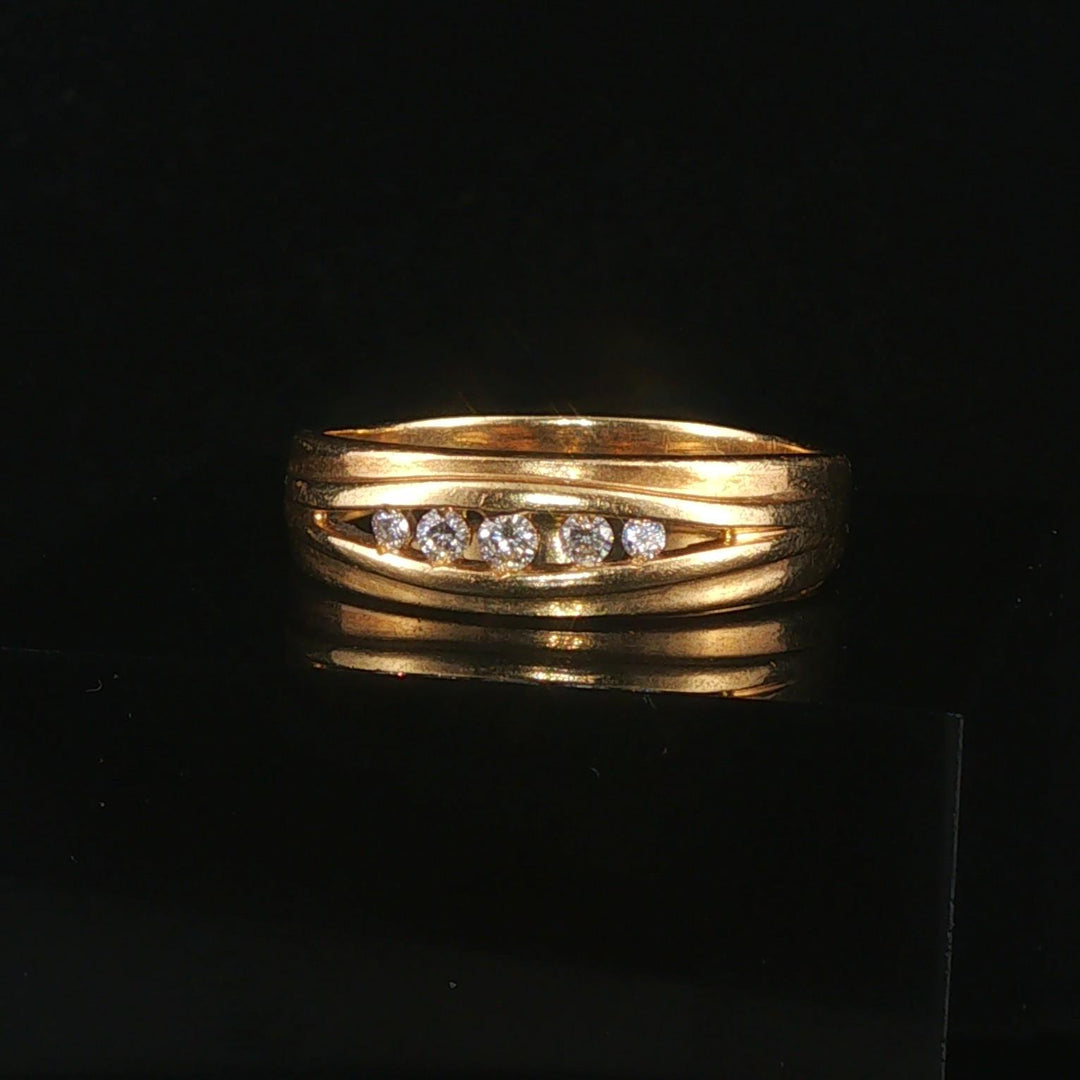 14k Yellow Gold and 0.20cttw Diamond Men's Band Ring Size 11.25