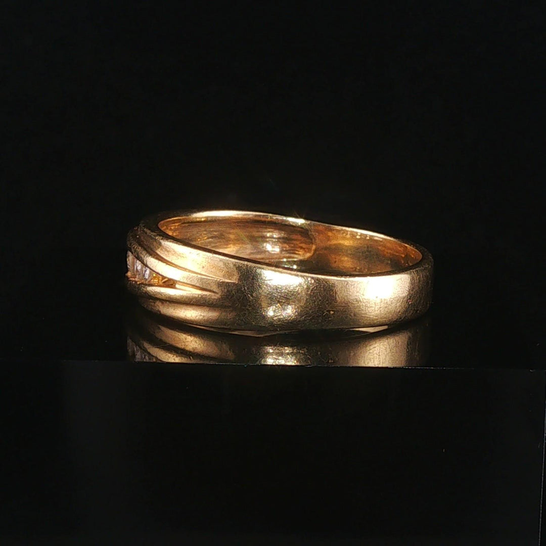 14k Yellow Gold and 0.20cttw Diamond Men's Band Ring Size 11.25