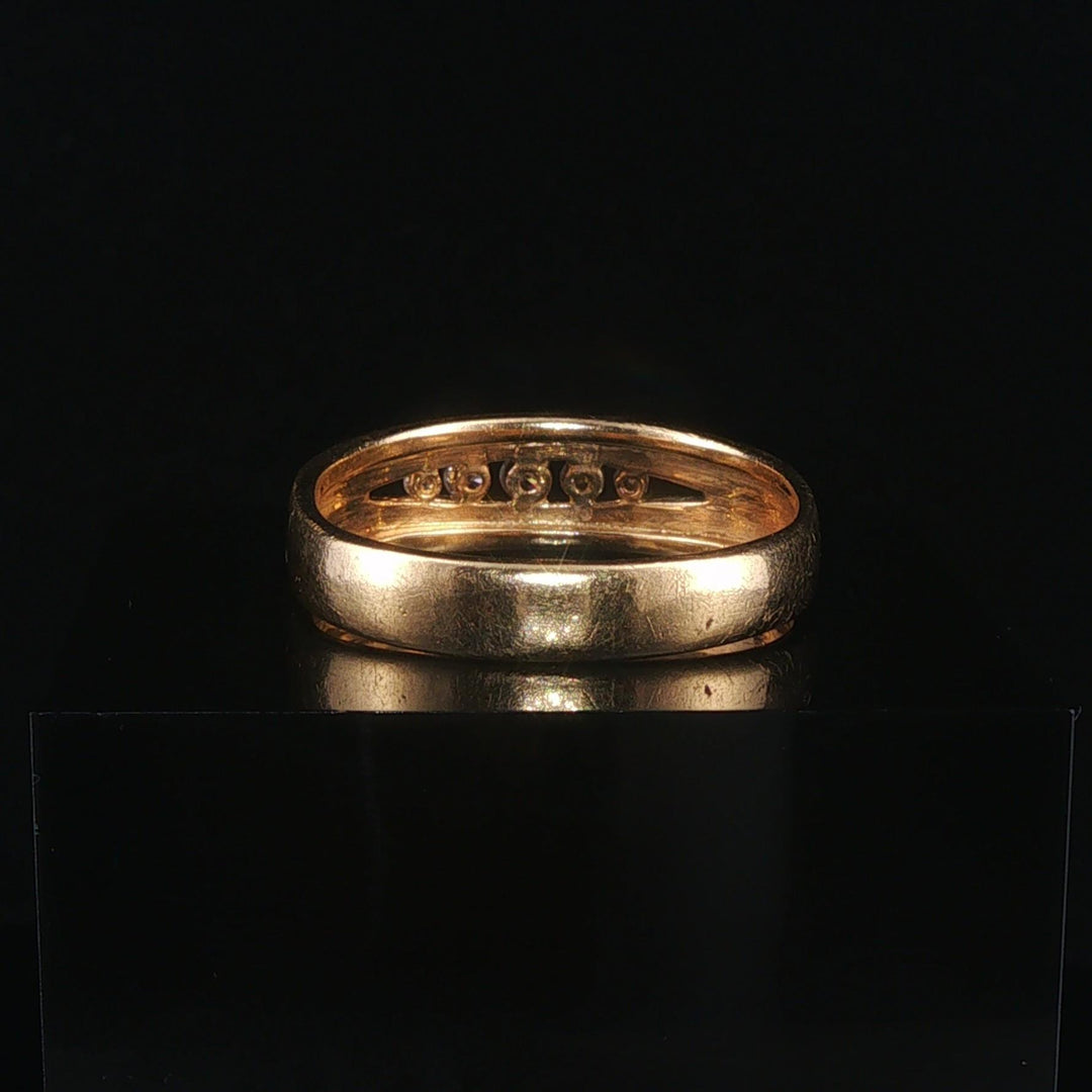 14k Yellow Gold and 0.20cttw Diamond Men's Band Ring Size 11.25
