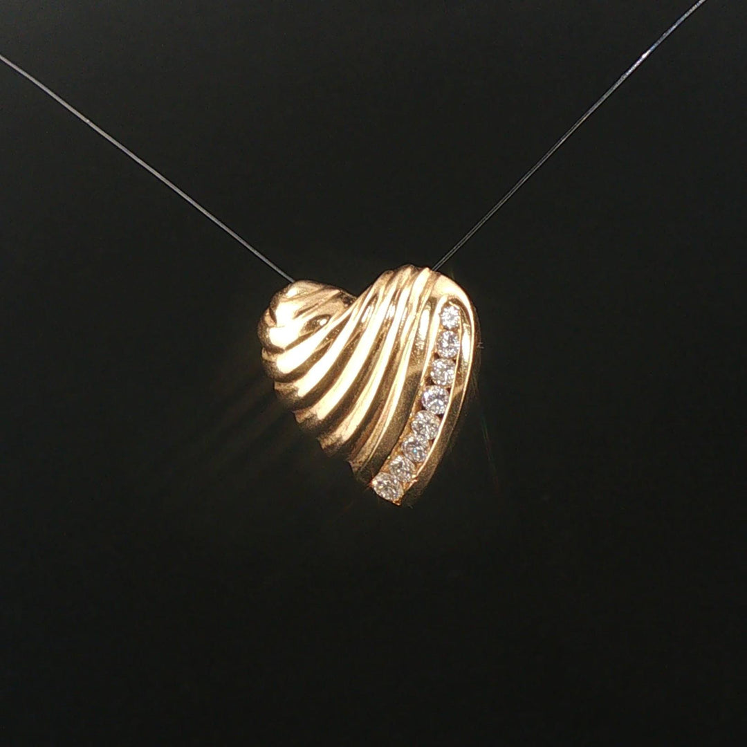 14k Yellow Gold and 0.20cttw Diamond Vintage Heart Pendant