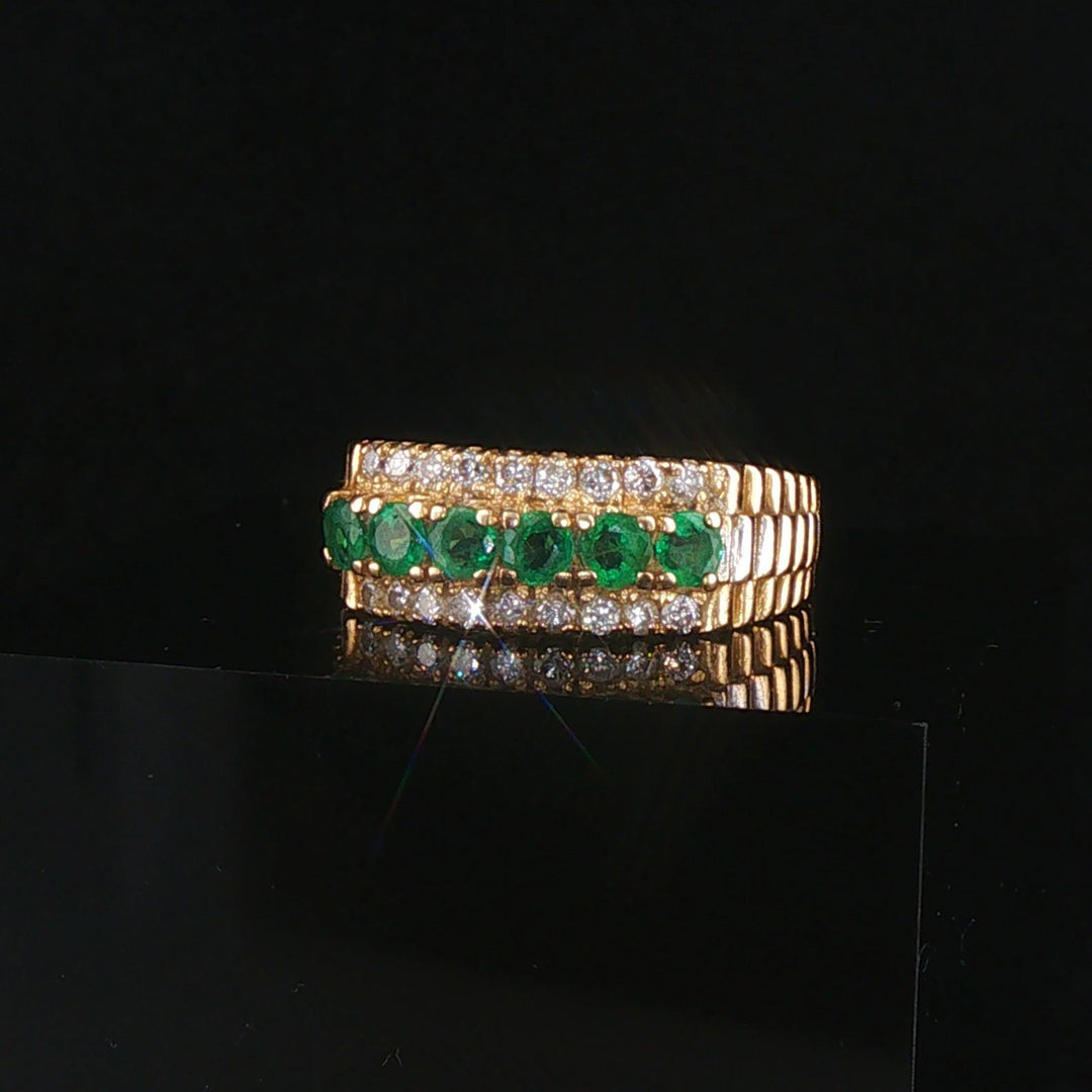 14k Yellow Gold Emerald and 0.20cttw Diamond Vintage Watch Band Ring Size 7