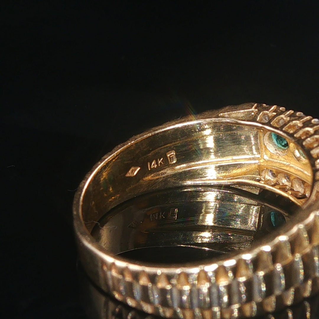 14k Yellow Gold Emerald and 0.20cttw Diamond Vintage Watch Band Ring Size 7