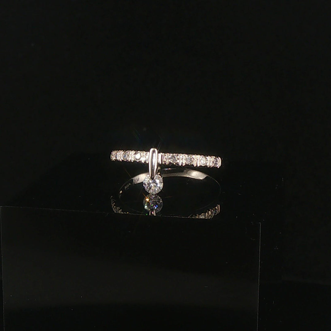 14k White Gold and Diamond Fancy Band Ring Size 7