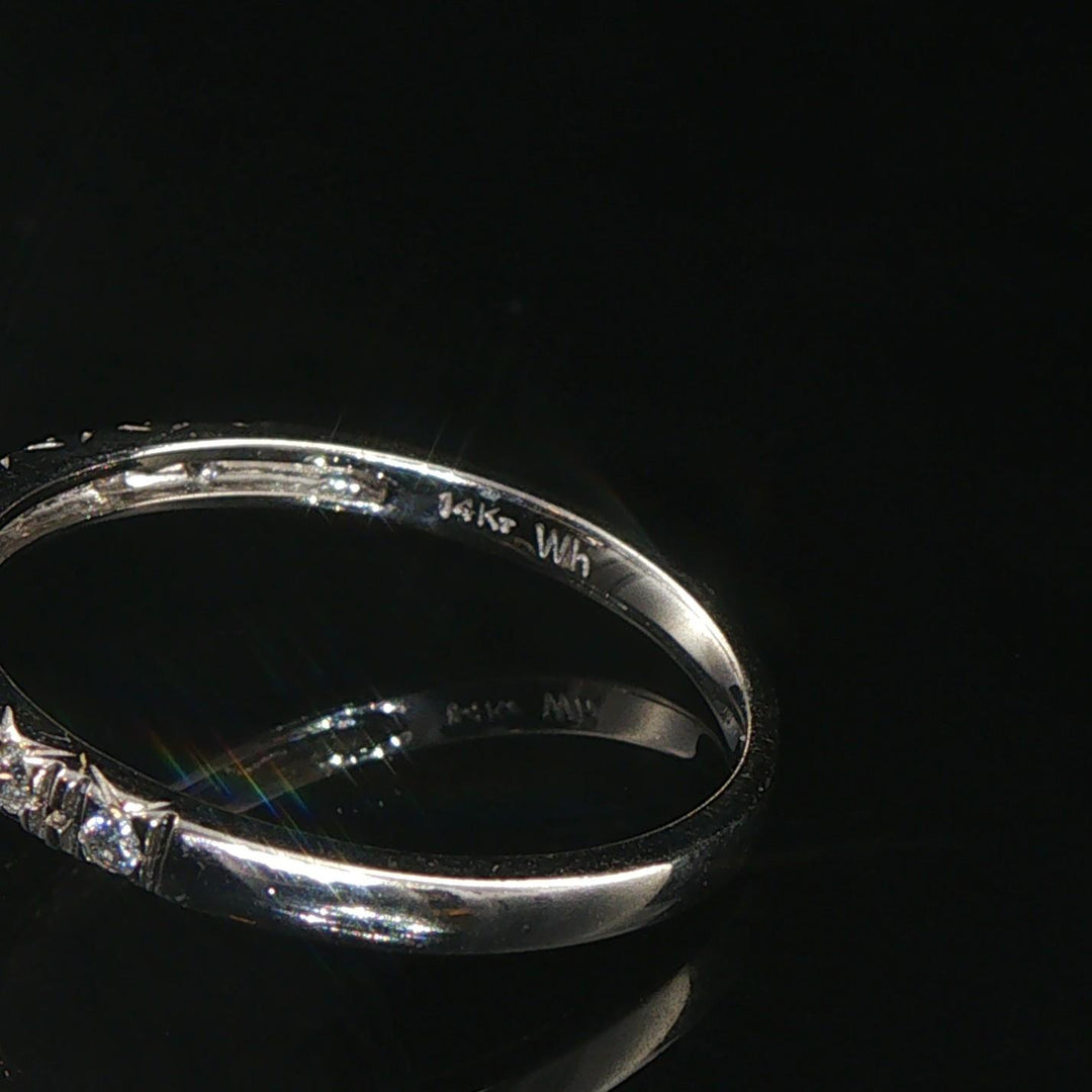 14k White Gold and Diamond Fancy Band Ring Size 7