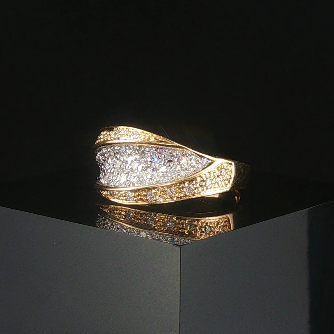 14k Yellow and White Gold 0.25cttw Pave Diamond Fancy Band Ring Size 7