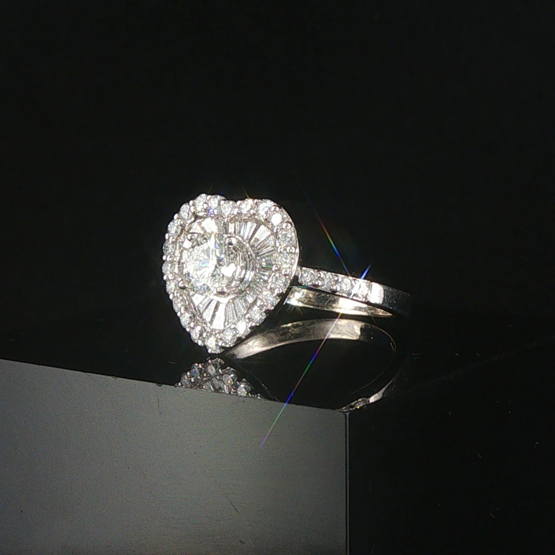 14k White Gold and 1cttw Diamond Heart Halo Ring Size 5.5