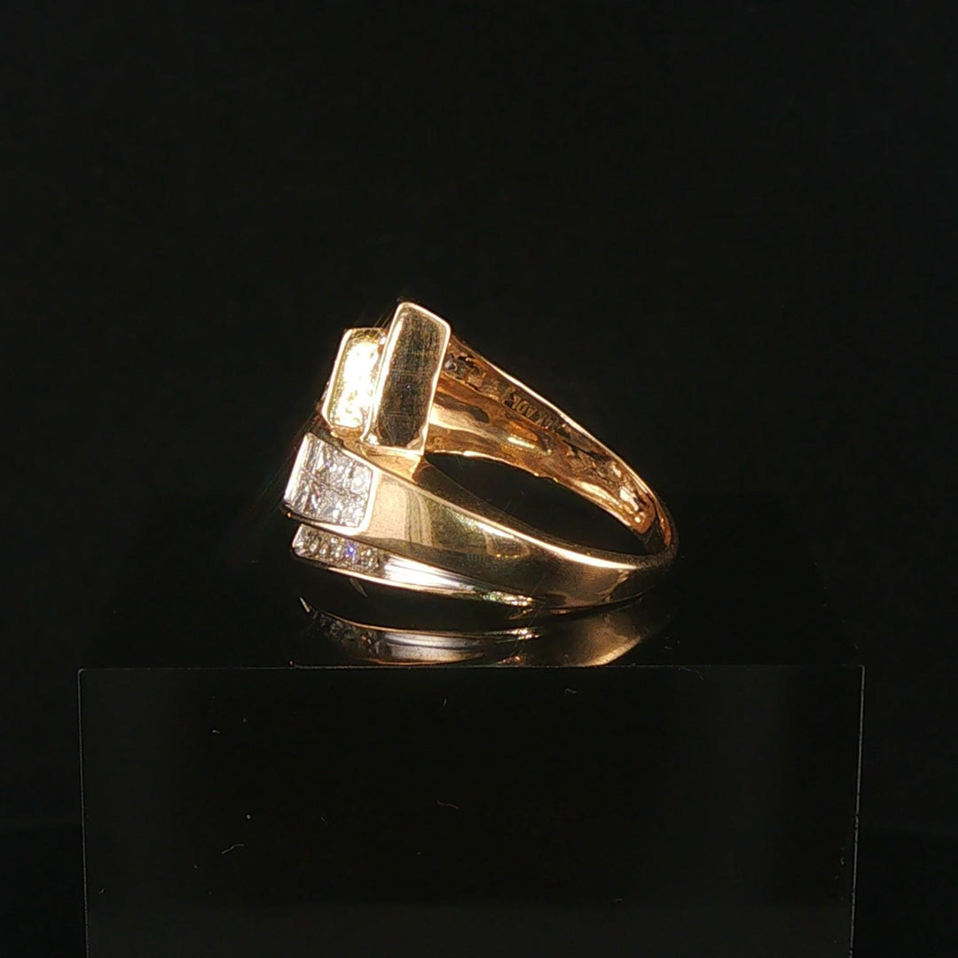 14k Yellow Gold and 1cttw Diamond Vintage Bypass Ring Size 5.75