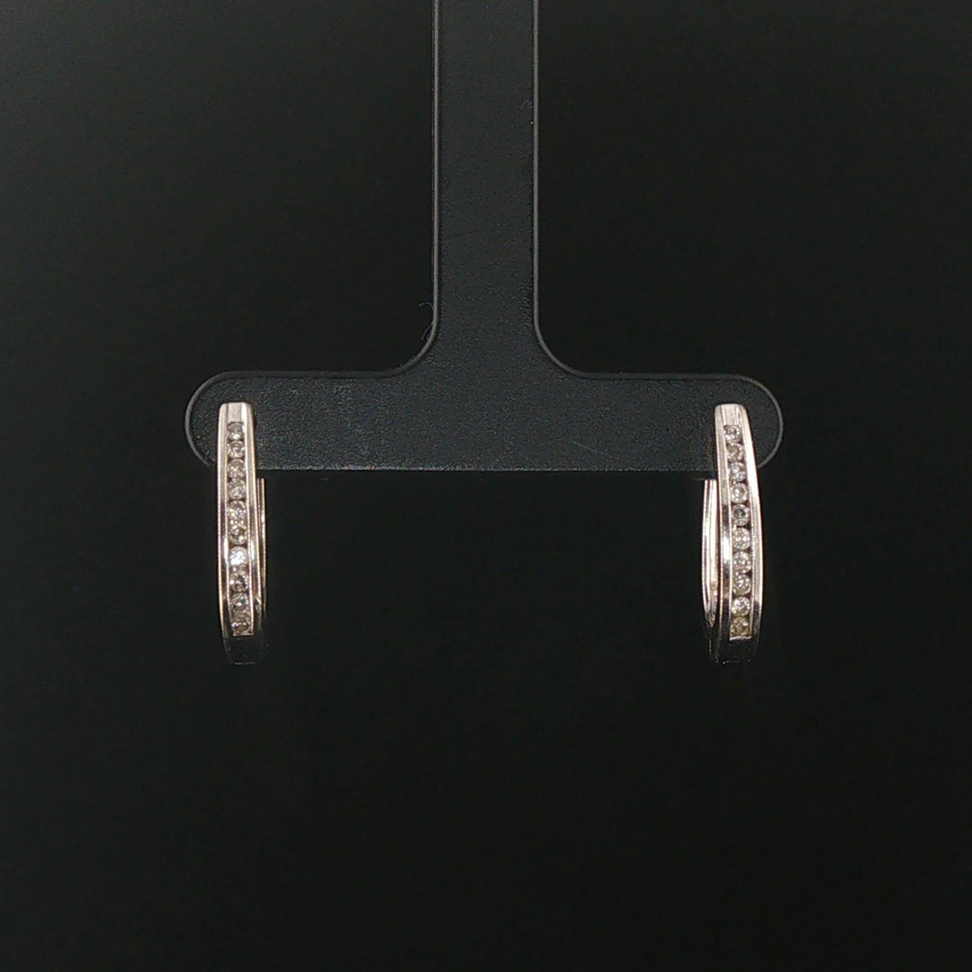14k White Gold and 0.50cttw Diamond Hoop Earrings