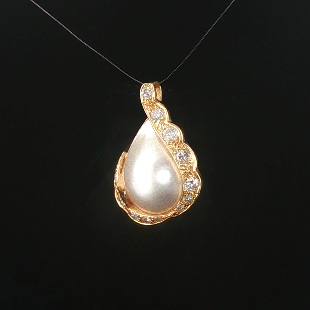 14k Yellow Gold Tear Drop Mabe Pearl and 0.35cttw Diamond Pendant 1"