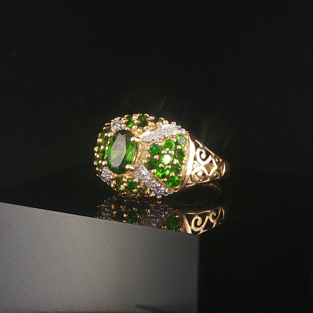 14k Yellow Gold Tsavorite and Diamond Ladies Ring Size 7