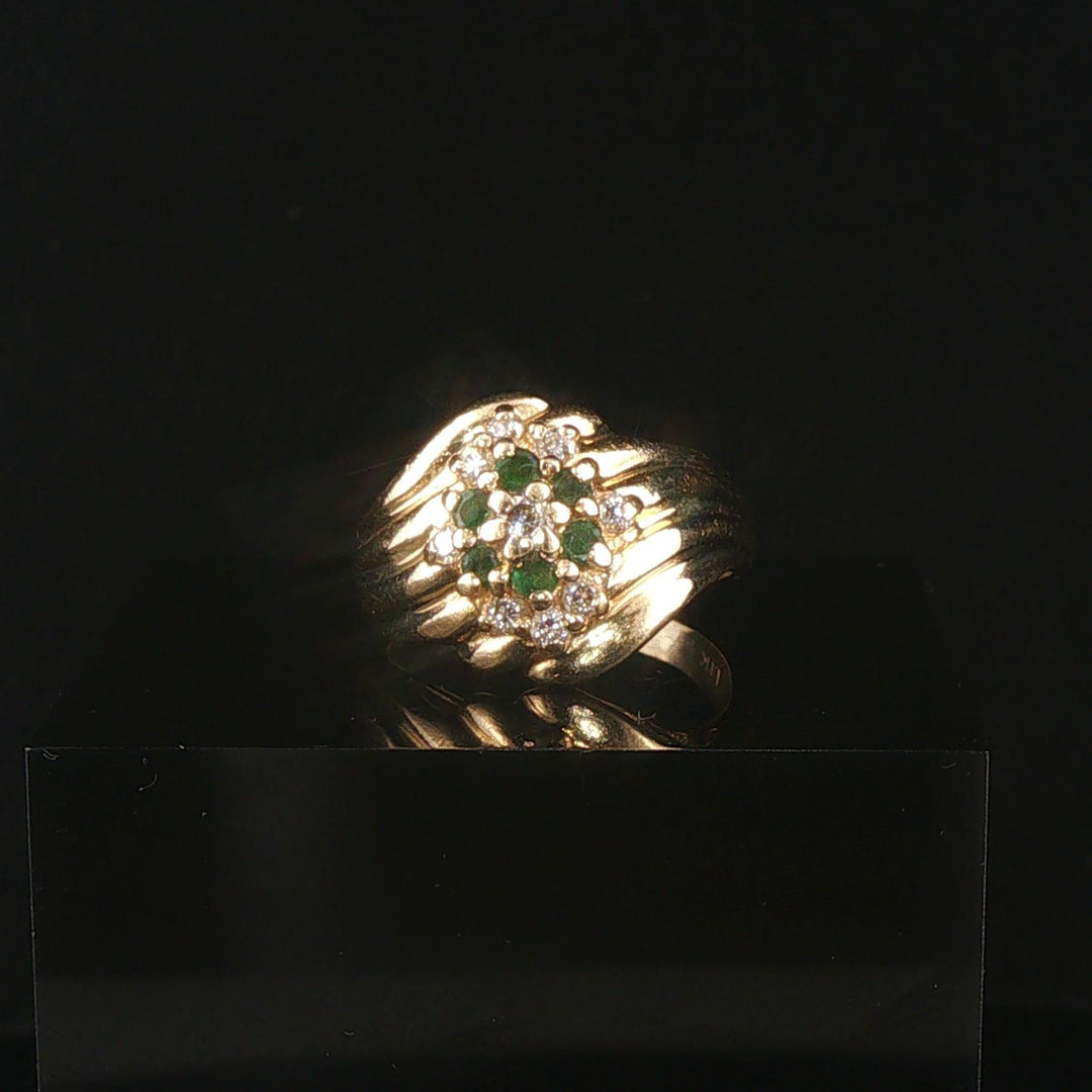 14k Yellow Gold Emerald and Diamond Vintage Cluster Ring Size 5.75