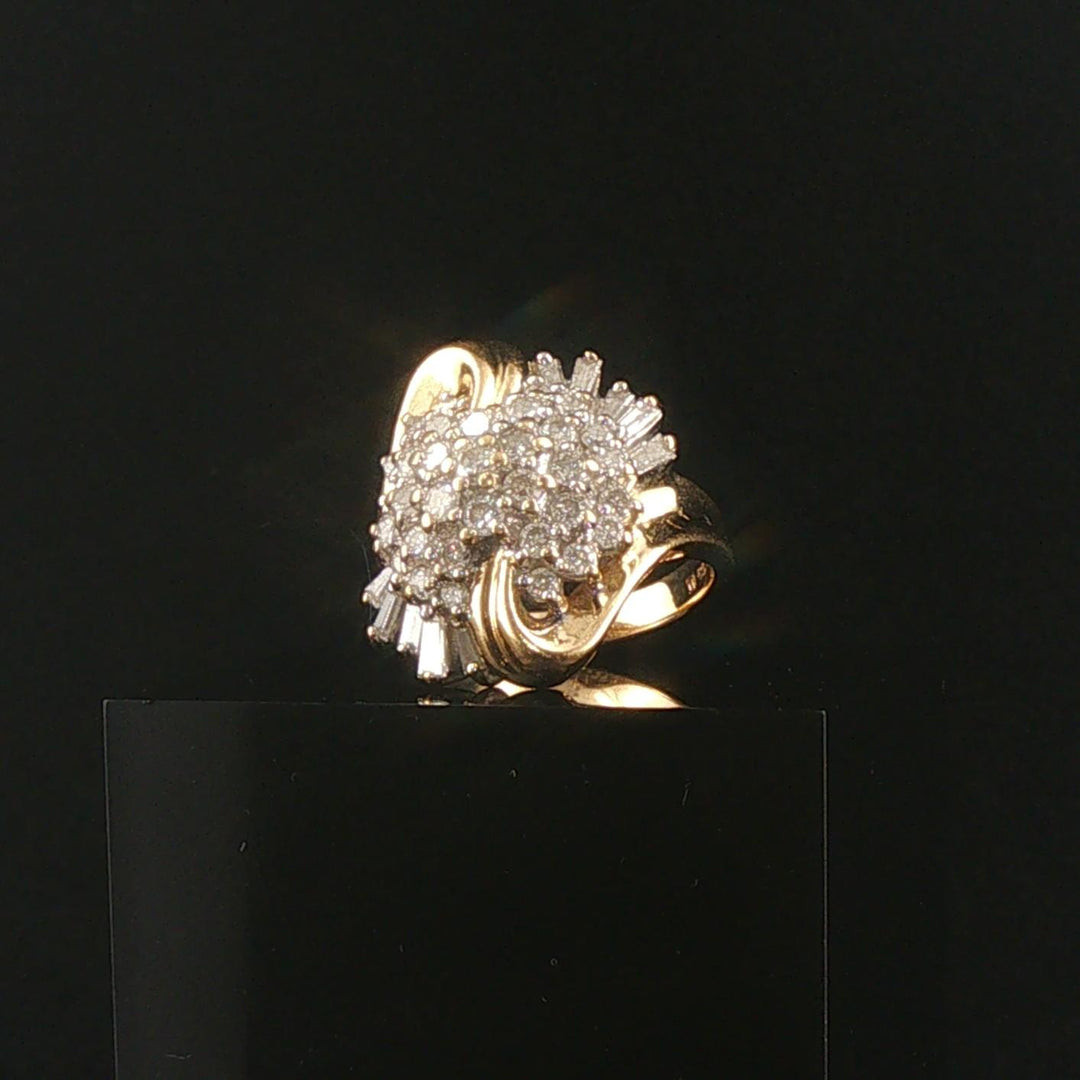 14k Yellow Gold and 0.50cttw Diamond Vintage Ladies Ring Size 6.75