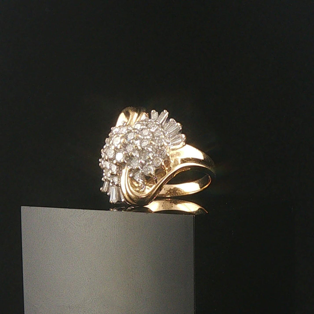14k Yellow Gold and 0.50cttw Diamond Vintage Ladies Ring Size 6.75