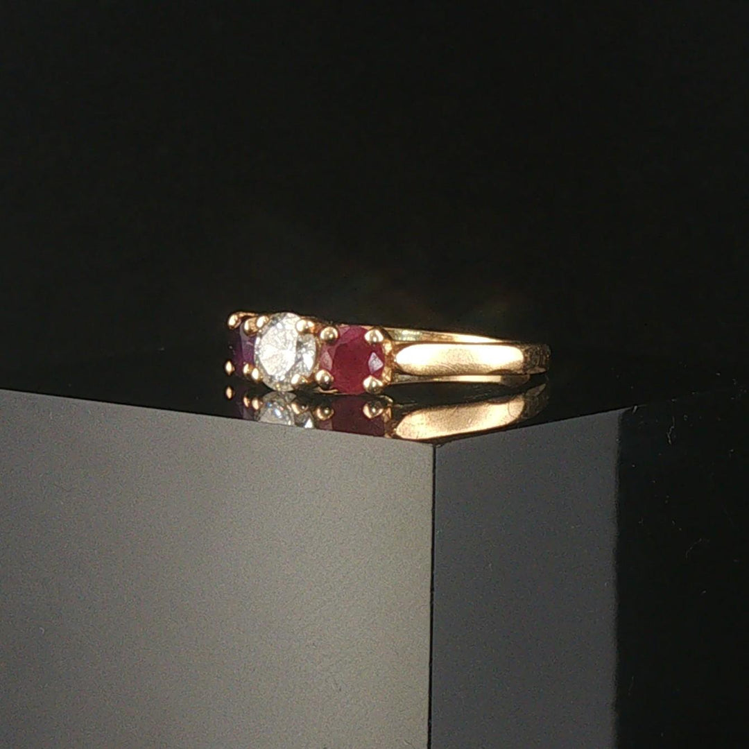 14k Yellow Gold Ruby Amethyst and Diamond Vintage Three Stone Ring Size 4.5