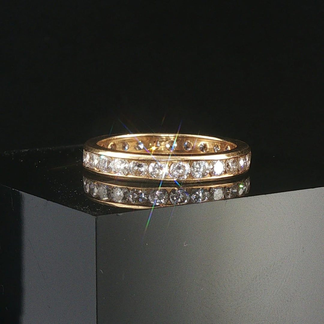 18k Yellow Gold and 2cttw Diamond 3mm Eternity Band Ring Size 6