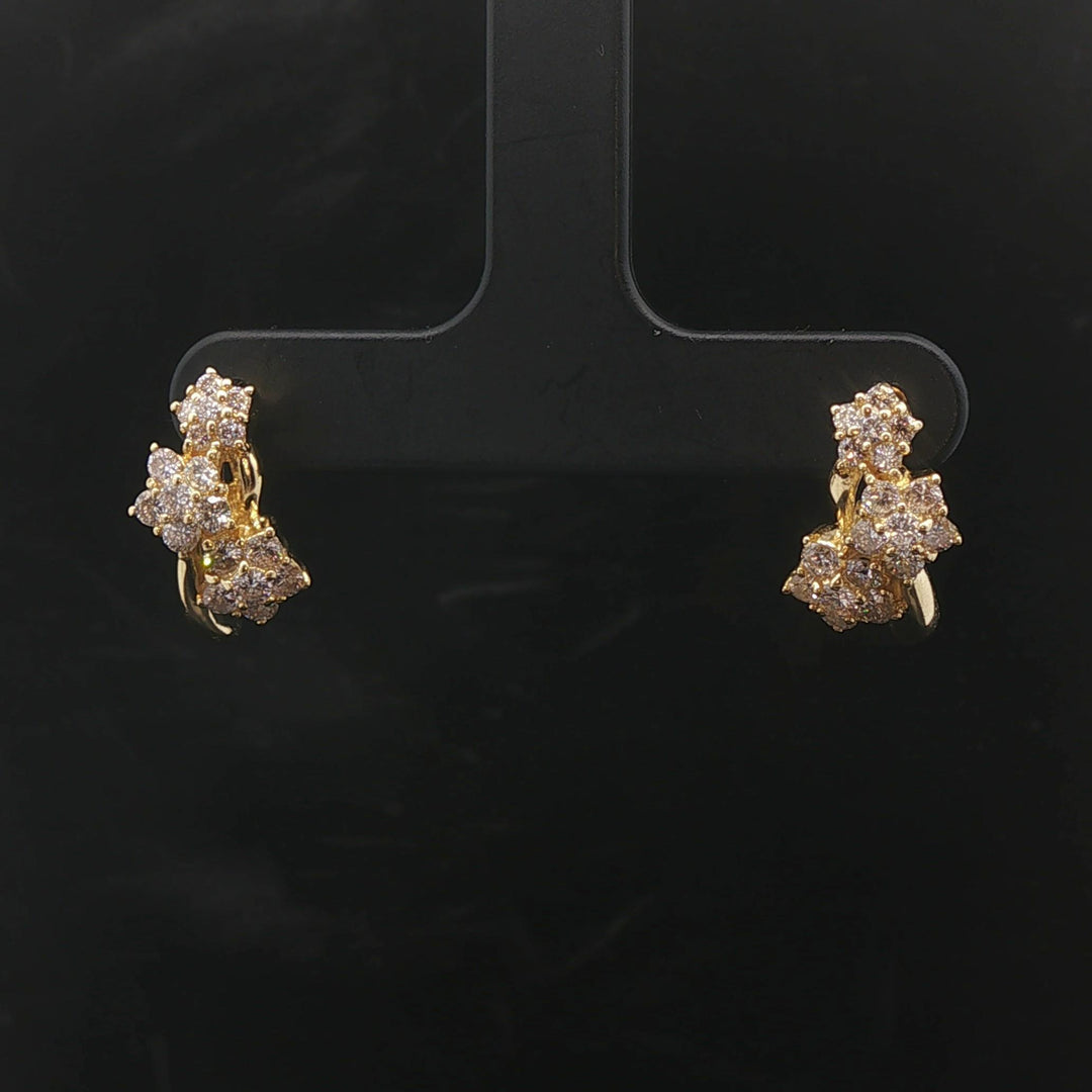 18k Yellow Gold and 1cttw Diamond Floral Stud Earrings