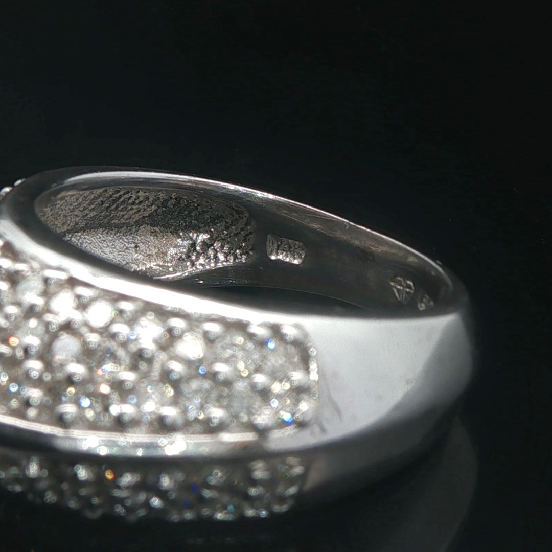 14k White Gold and 1.68cttw VS Diamond Ladies Ring Size 7