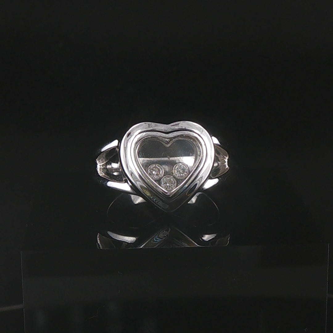 18k White Gold and Floating Diamonds 11.4g Heart Ring Size 6.5