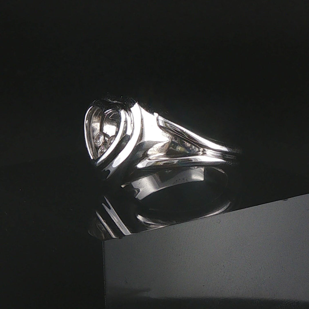 18k White Gold and Floating Diamonds 11.4g Heart Ring Size 6.5