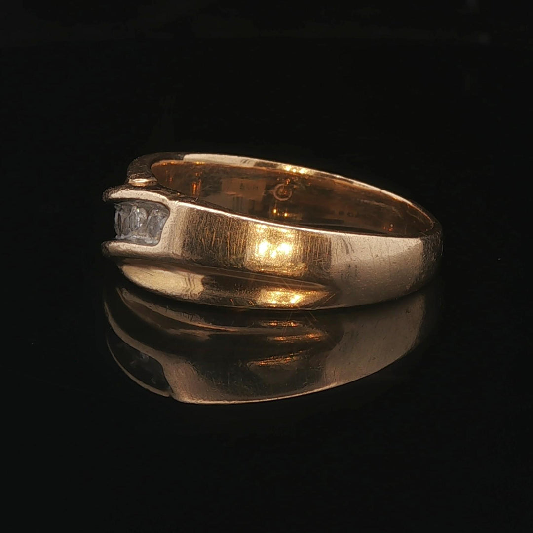 14k Yellow Gold and 0.20cttw Diamond Vintage Band Ring Size 9.25
