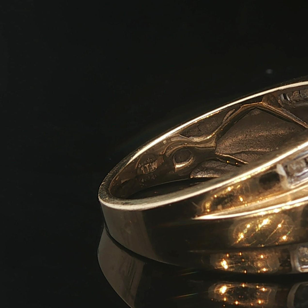 14k Yellow and White Gold 1cttw Diamond Cluster Ring Size 7