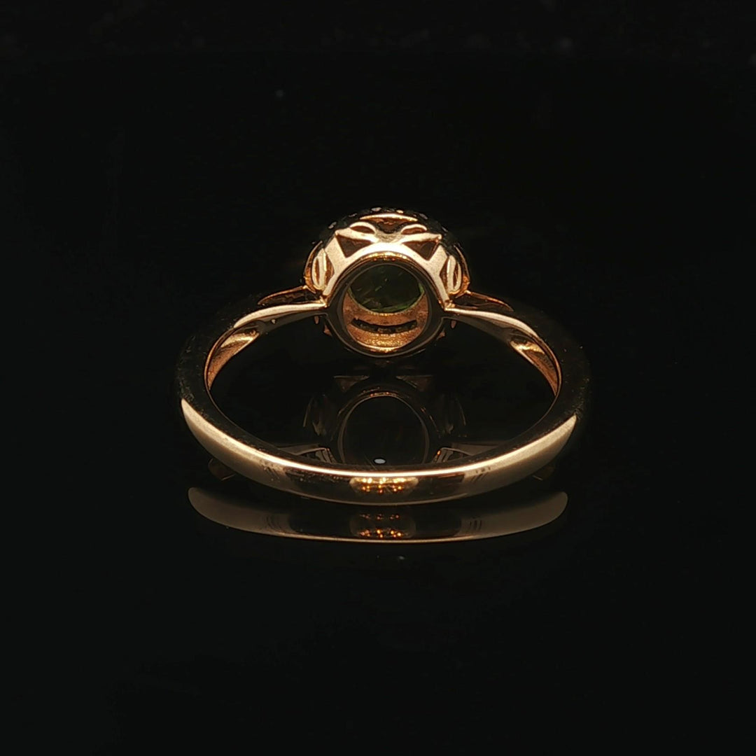 Effy 14k Yellow Gold 1ct Peridot and Diamond Halo Ring Size 7