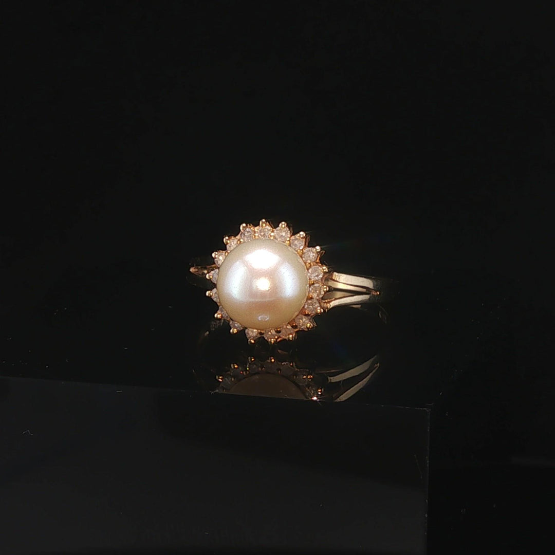 14k Yellow Gold Pearl and Diamond Halo Ring Size 6.75