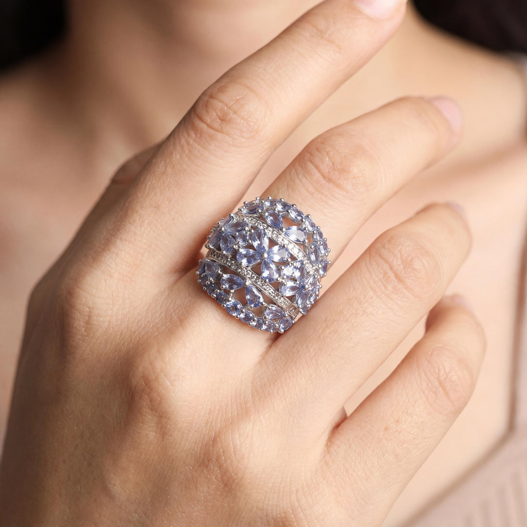 14k White Gold Tanzanite and Diamond Large Floral Ring Size 6