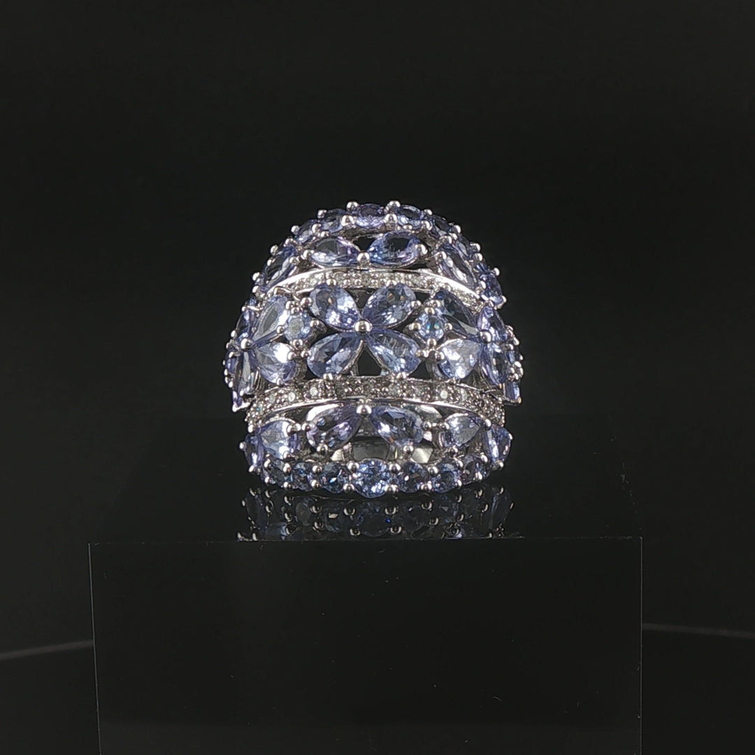 14k White Gold Tanzanite and Diamond Large Floral Ring Size 6