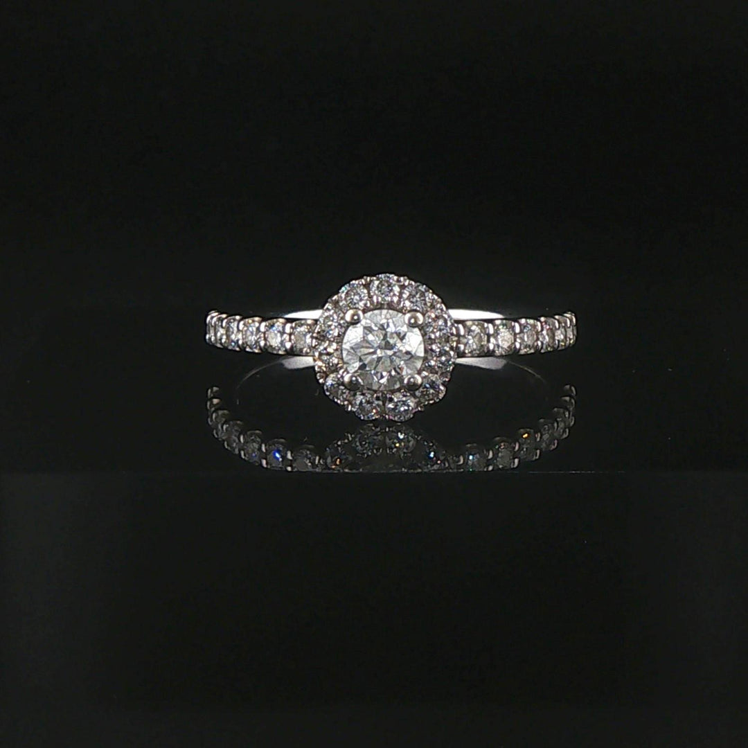 14k White Gold and 0.50cttw Diamond Halo Ring Size 7