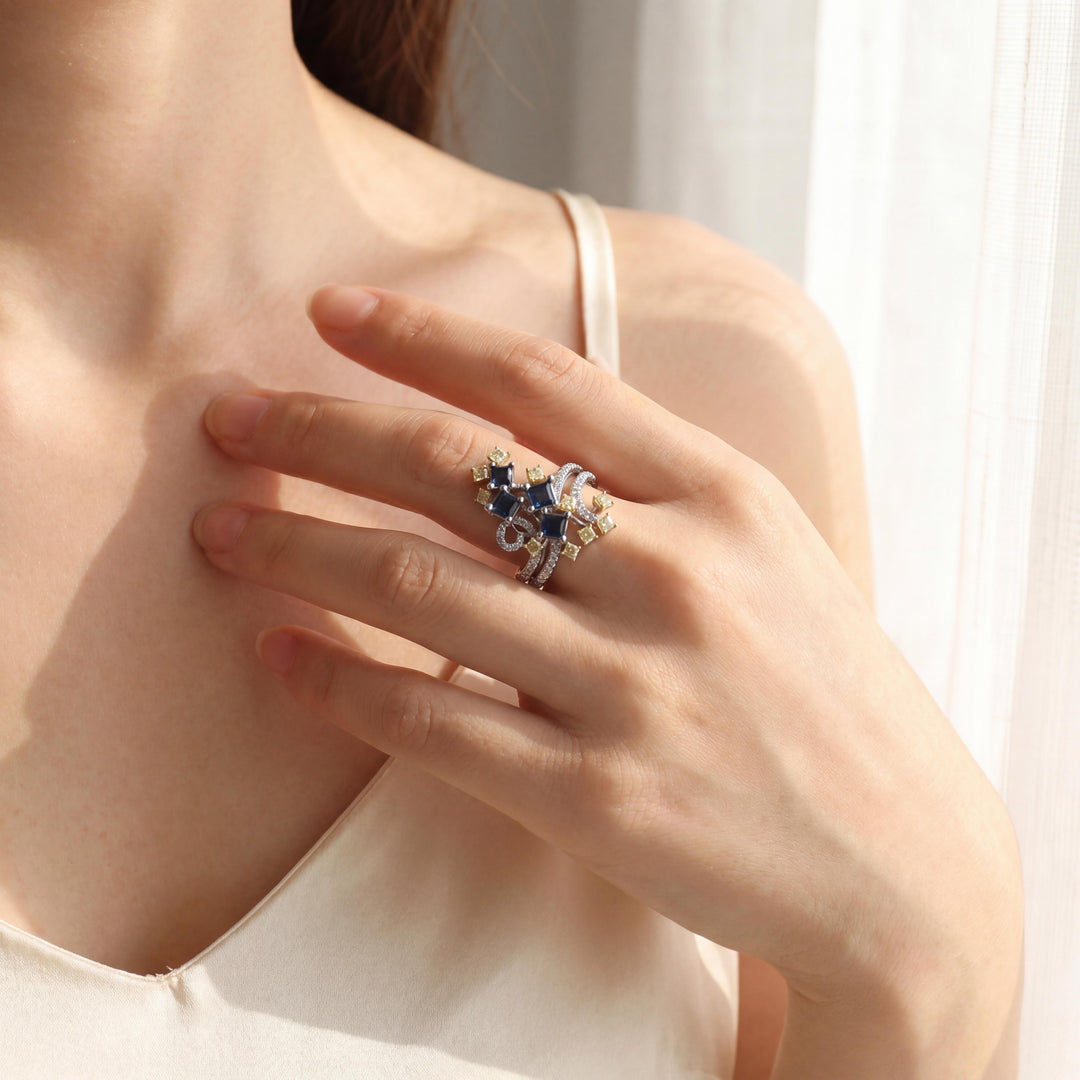 18k White Gold Blue Sapphire White and Yellow Diamond Ring Size 7