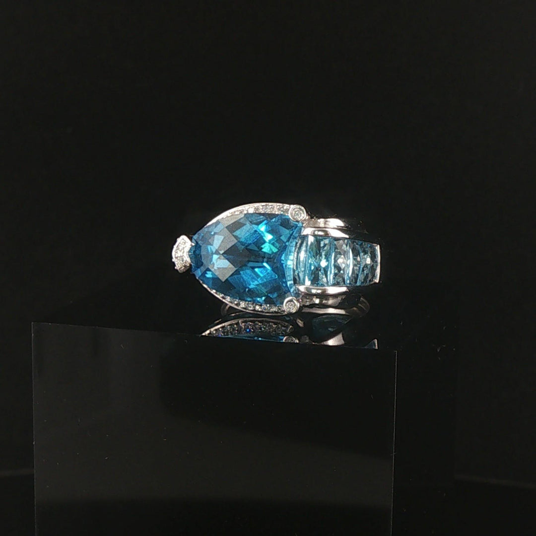 Bellarri 18k White Gold Blue Topaz and Diamond Ring Size 7