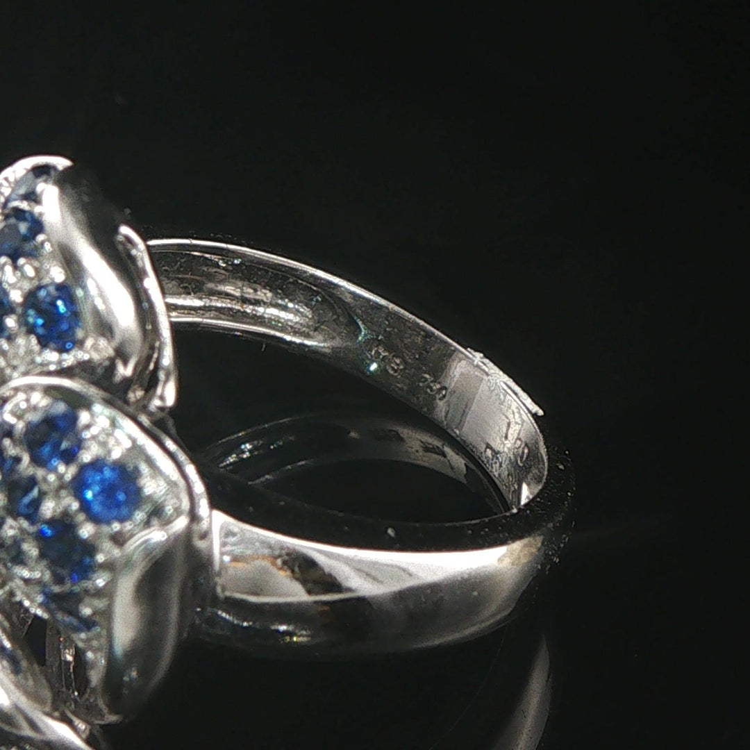 18k White Gold Blue Sapphire and Diamond Floral Ring Size 6