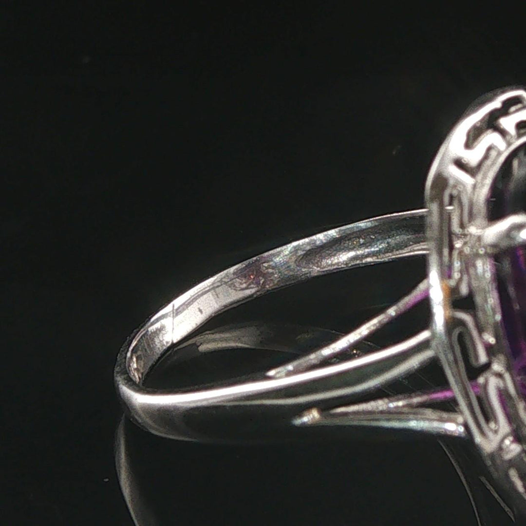 14k White Gold and Amethyst Greek Key Design Ring Size 55