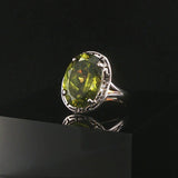 14k White Gold and Peridot Greek Key Design Ring Size 4.75