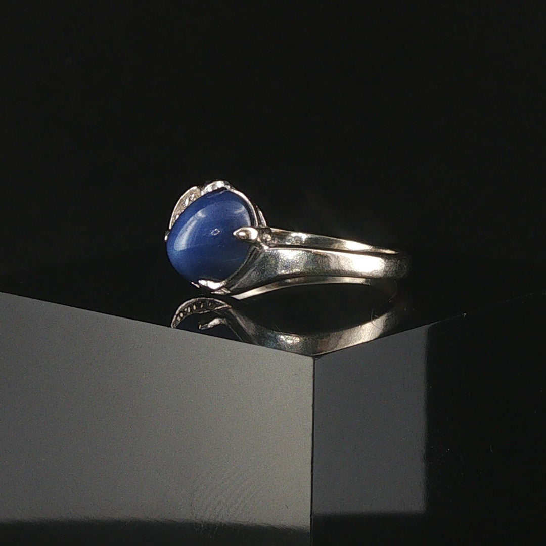 14k White Gold Blue Star Sapphire and Diamond Vintage Ring Size 7.25
