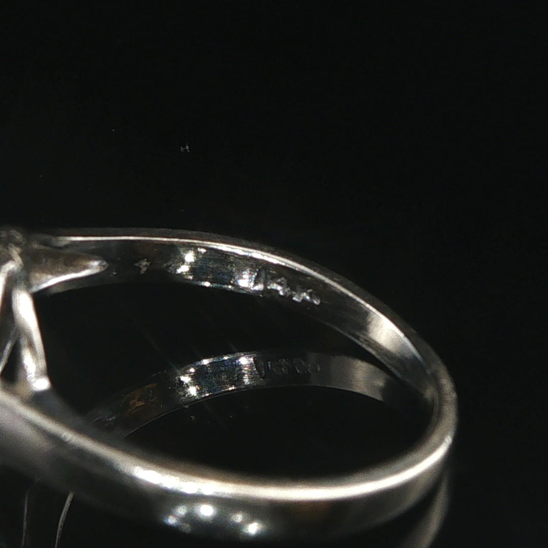 14k White Gold Blue Star Sapphire and Diamond Vintage Ring Size 7.25