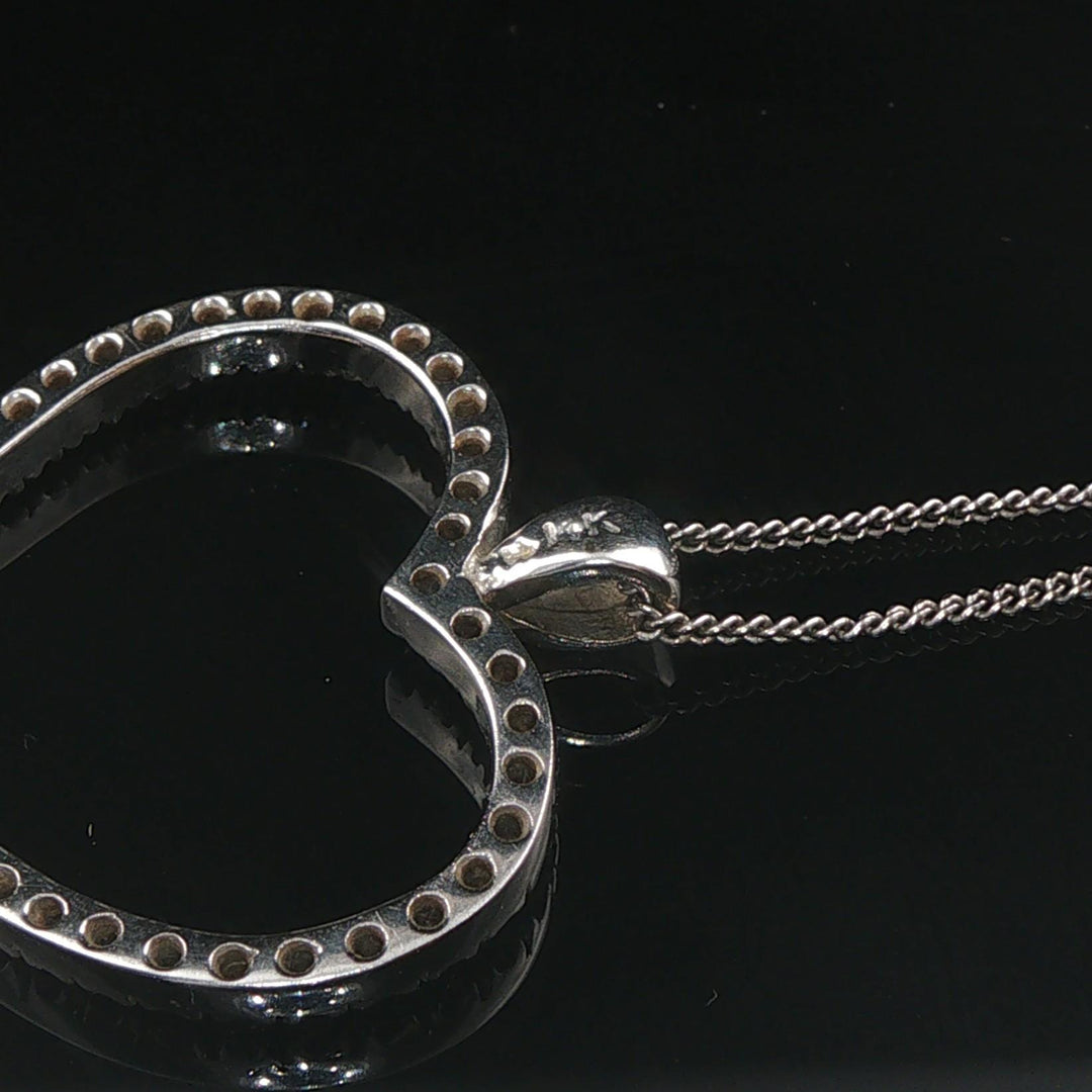 14k White Gold and 0.40cttw Diamond Heart Pendant Necklace 18"