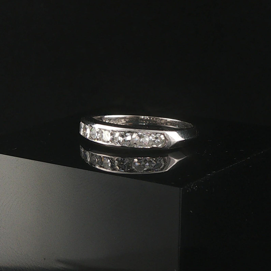 Platinum and 0.50cttw Diamond Vintage Band Ring Size 5.5