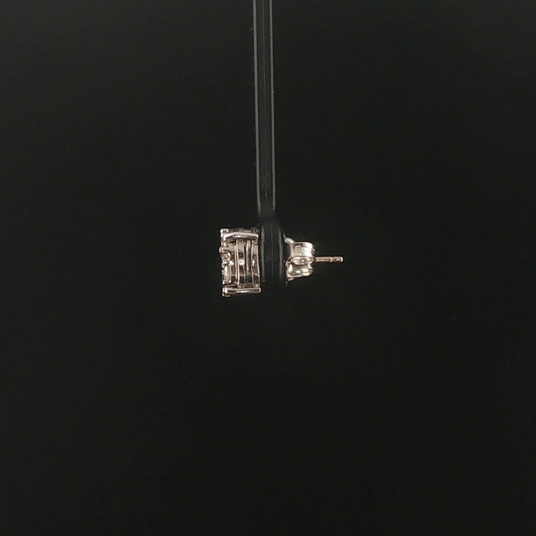 14k White Gold and 0.75cttw Diamond Cluster Stud Earrings