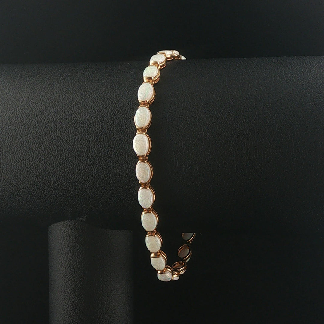 14k Yellow Gold and Opal 7.4g Ladies Vintage Link Bracelet 7.25"