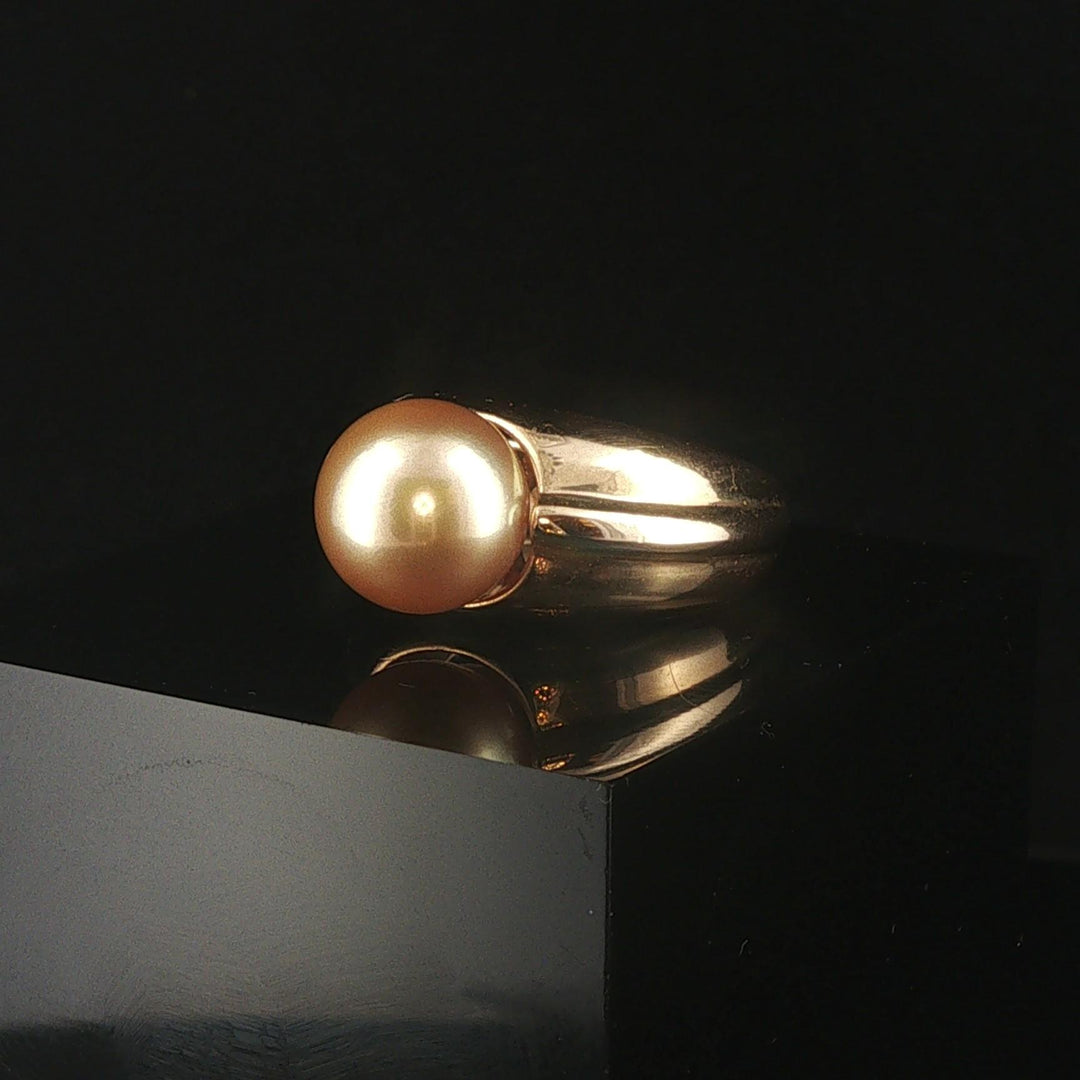 14k Yellow Gold and 10mm Golden South Sea Pearl Solid Ring Size 6