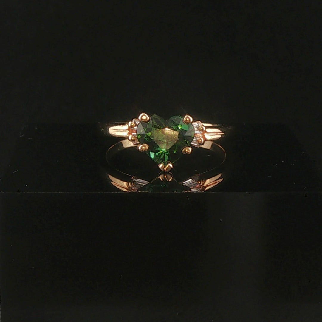 14k Yellow Gold Heart Cut Green Tourmaline and Baguette Diamond Ring Size 6.25