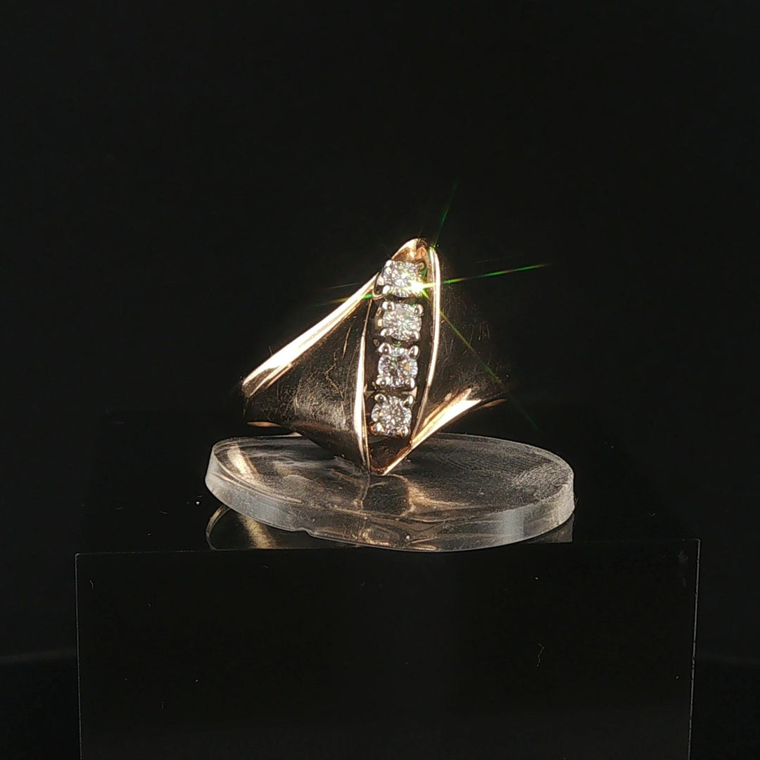 14k Yellow Gold and 0.28cttw Diamond Geometric Retro Ring Size 9.75