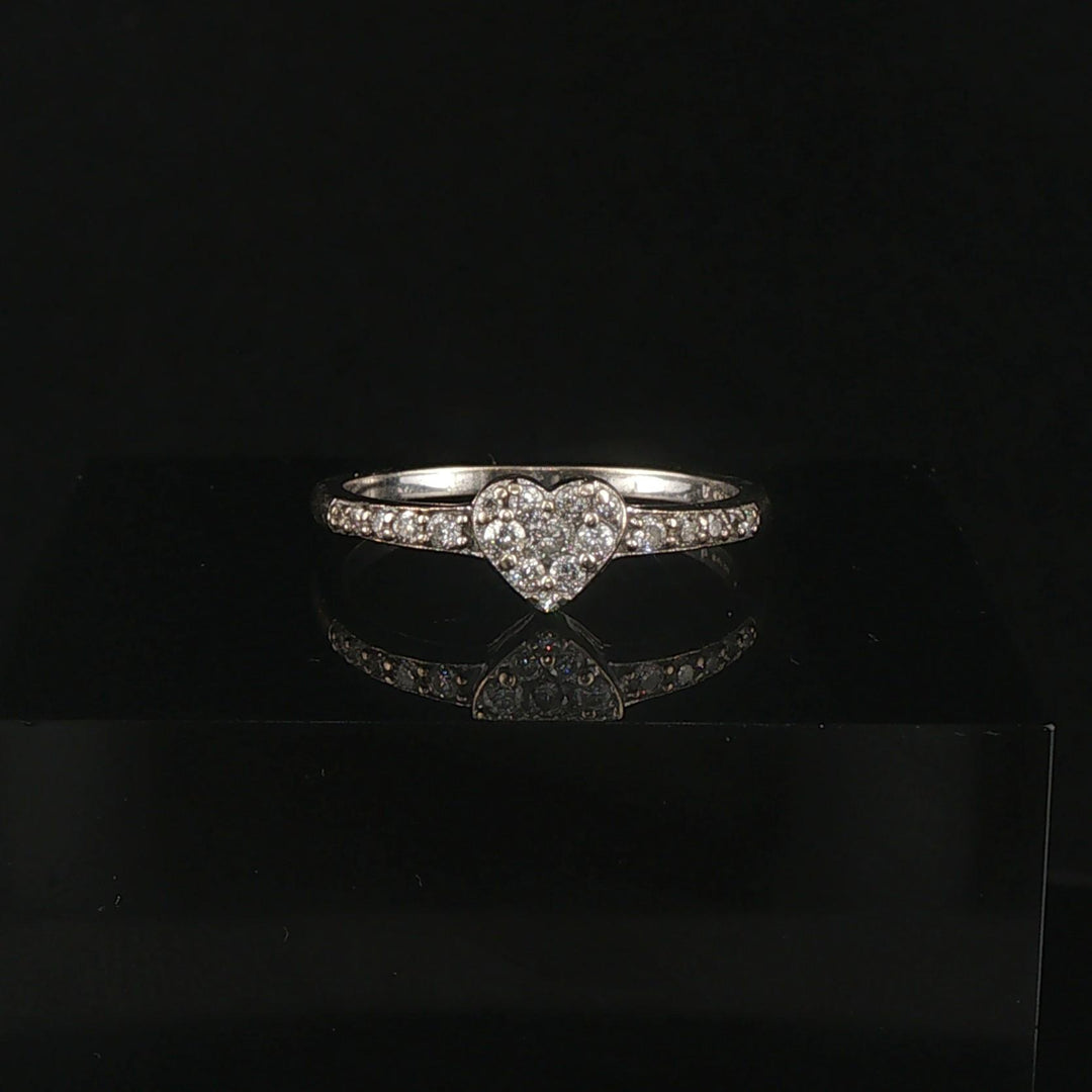 14k White Gold and 0.10cttw Cluster Diamond Heart Ring Size 7