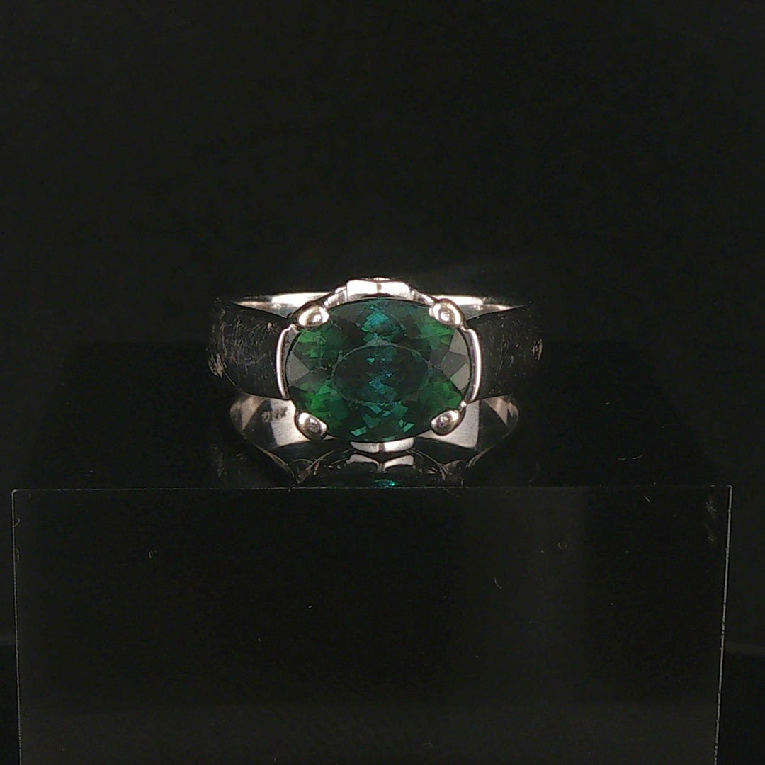 14k White Gold and 2.24ct Oval Cut Green Tourmaline Vintage Ring Size 8.5
