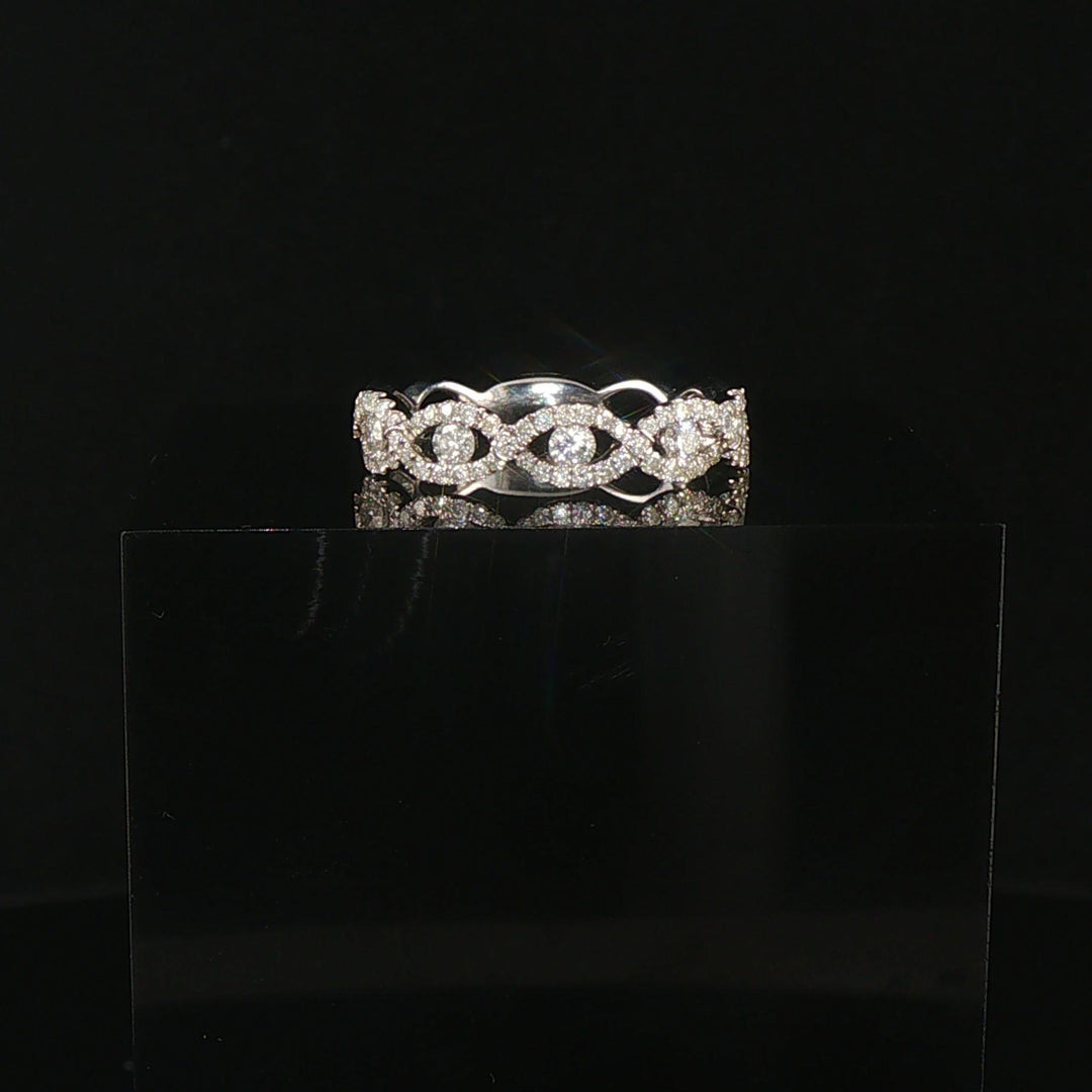 18k White Gold and 0.50cttw Diamond Band Ring Size 5.75