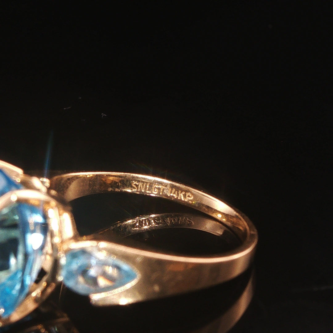 14k Yellow Gold Blue Topaz Ladies Ring Size 7.25